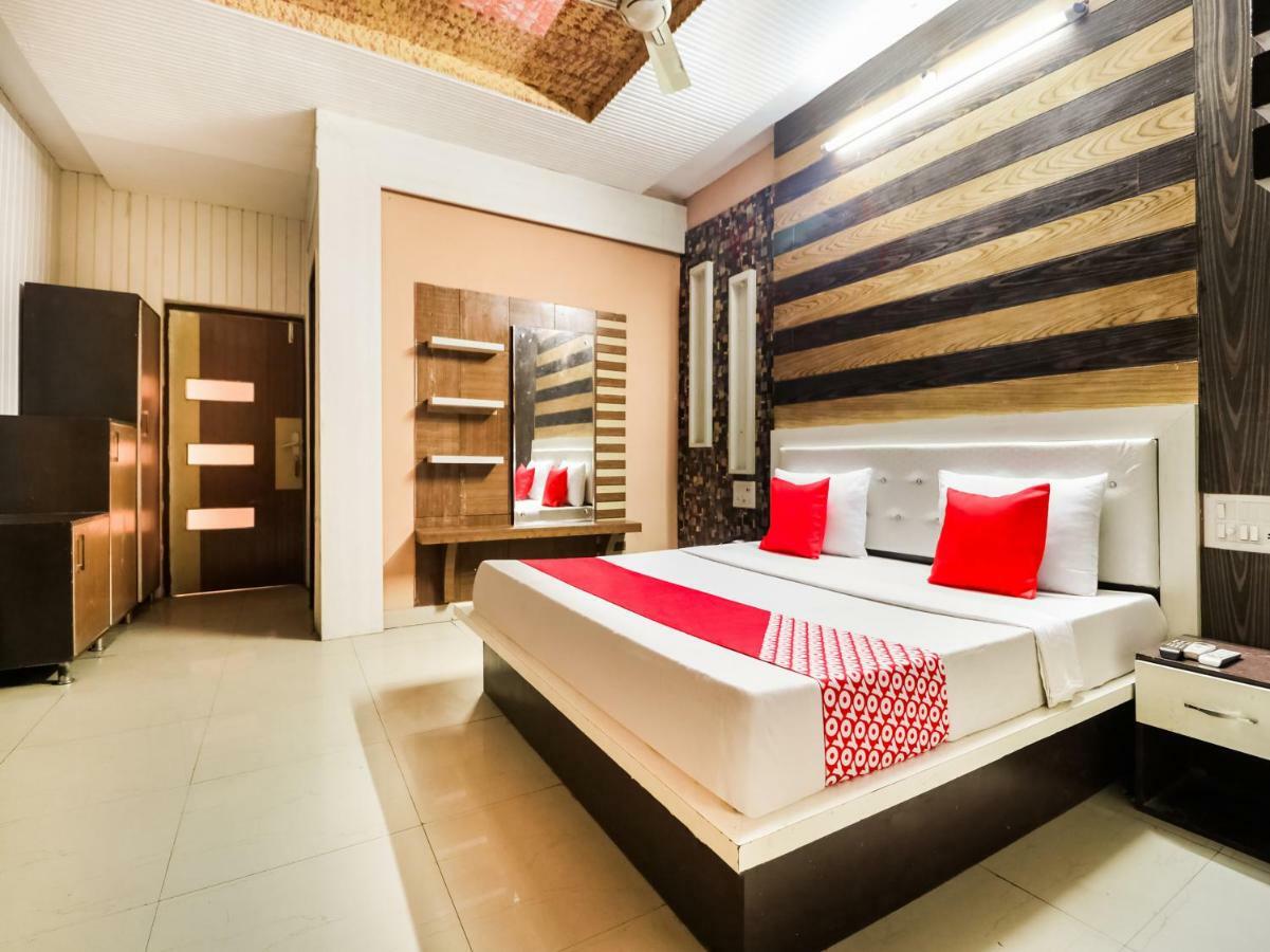 Oyo 47630 Grand Villa Moga Εξωτερικό φωτογραφία