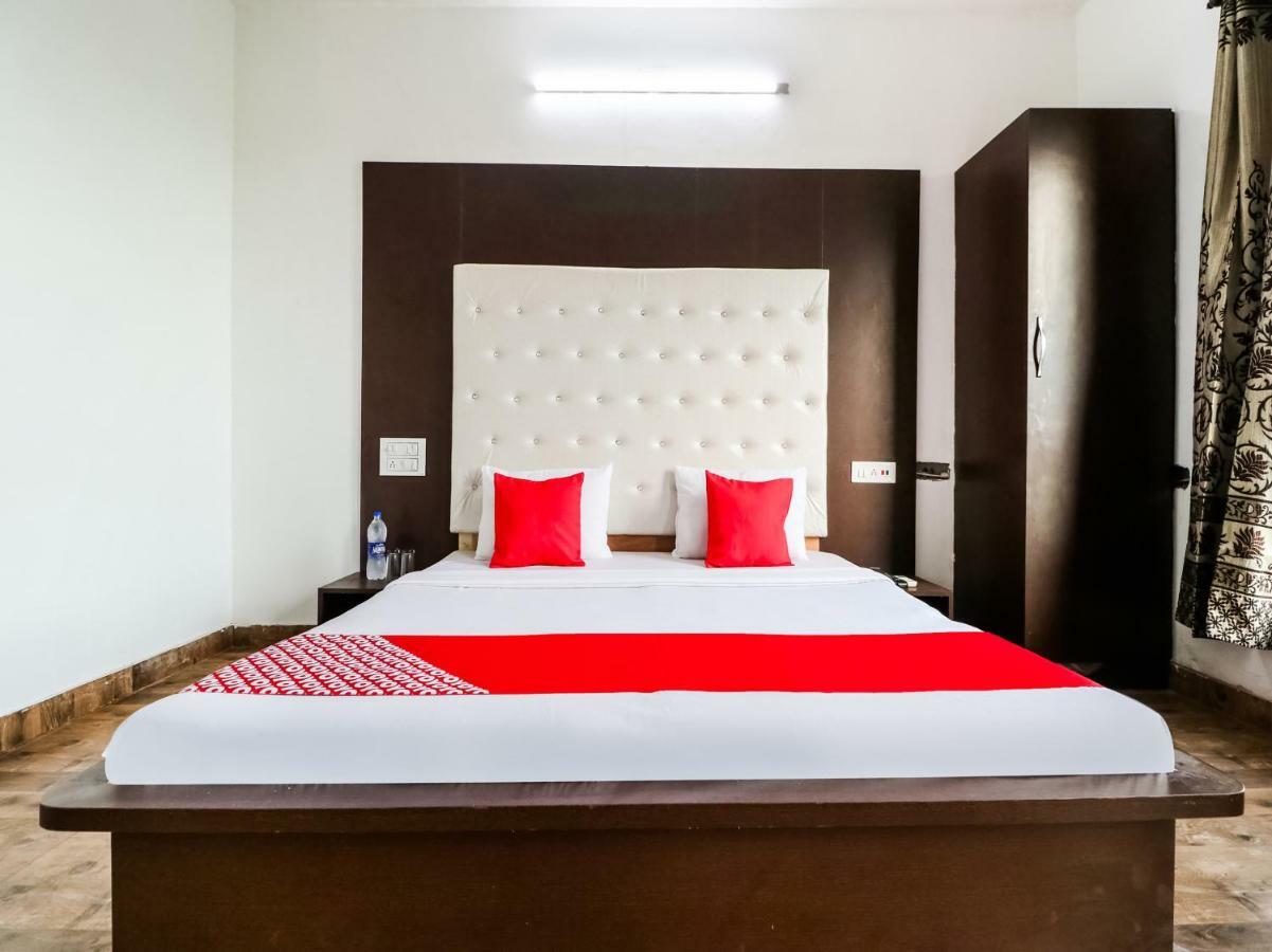 Oyo 47630 Grand Villa Moga Εξωτερικό φωτογραφία
