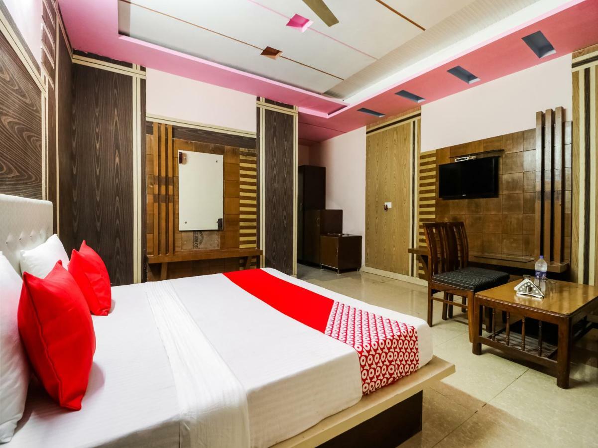 Oyo 47630 Grand Villa Moga Εξωτερικό φωτογραφία