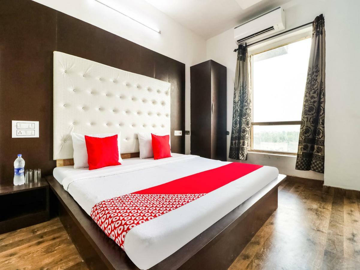 Oyo 47630 Grand Villa Moga Εξωτερικό φωτογραφία