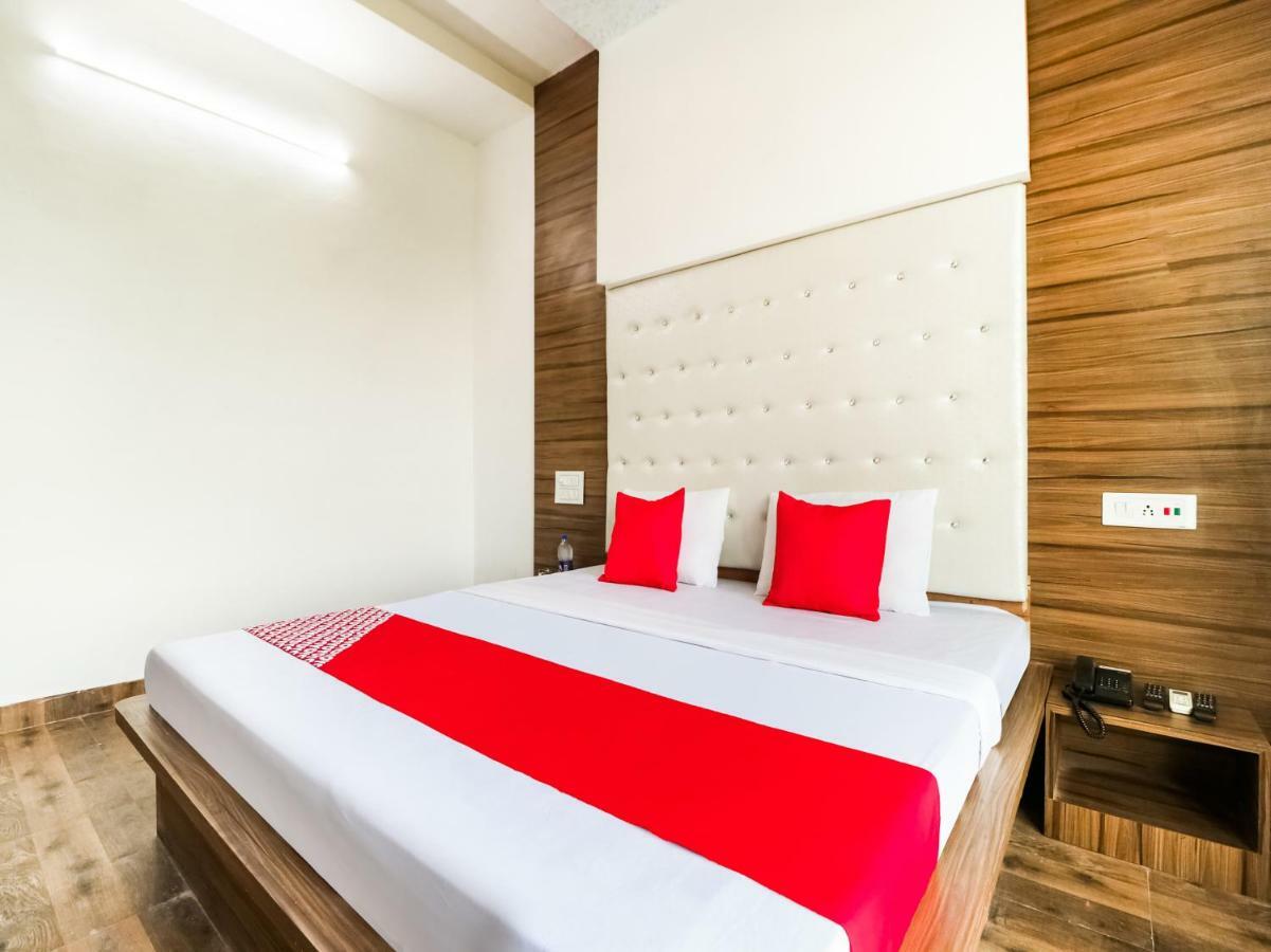 Oyo 47630 Grand Villa Moga Εξωτερικό φωτογραφία